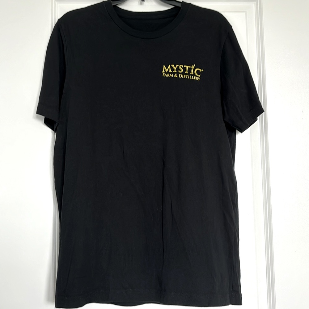 Mystic Farm & Distillery t-shirt, M